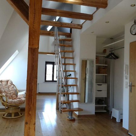 Attraktives 2-Zimmer-Apartment Mit Ausblick Jena Bagian luar foto