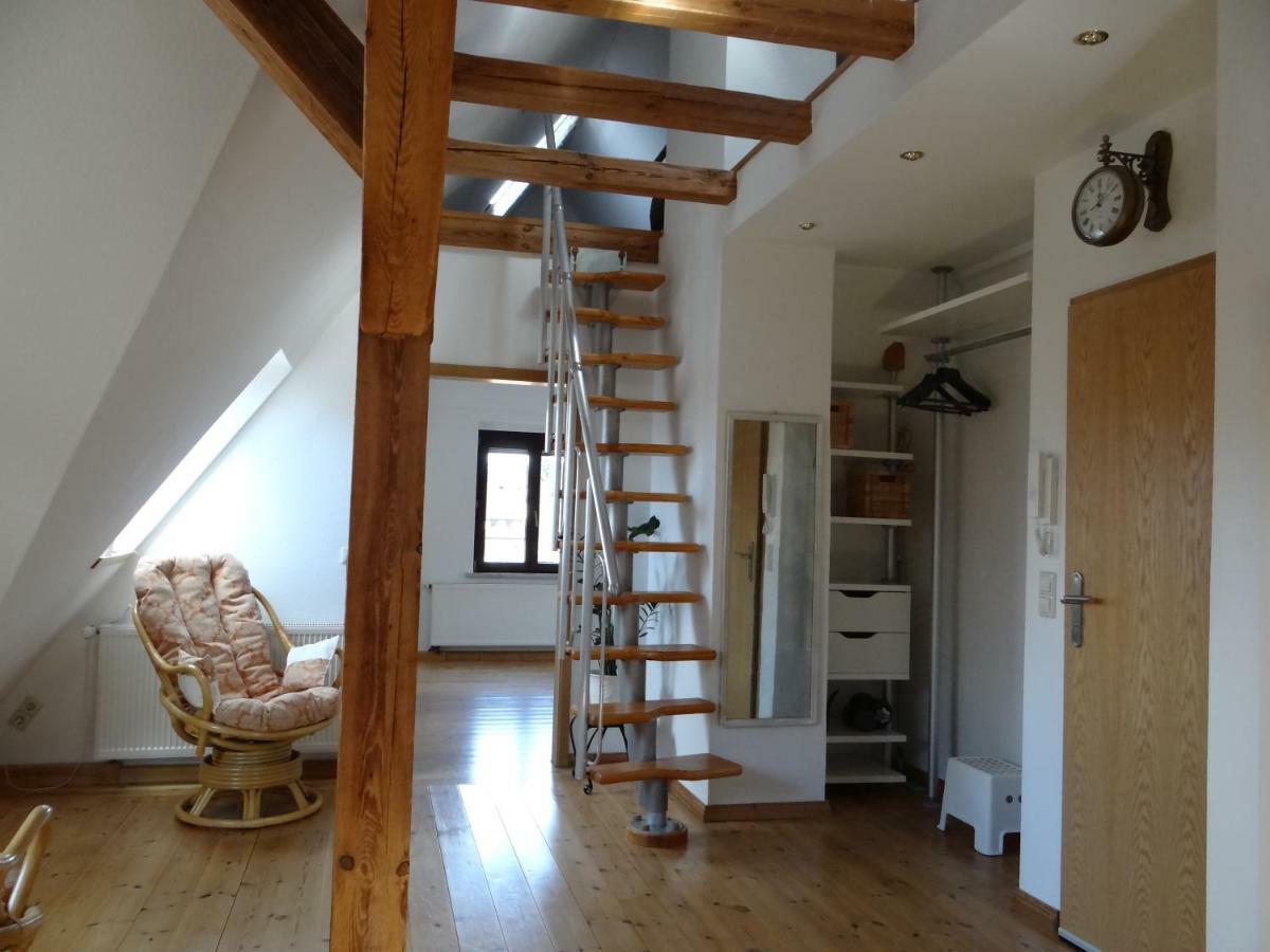Attraktives 2-Zimmer-Apartment Mit Ausblick Jena Bagian luar foto