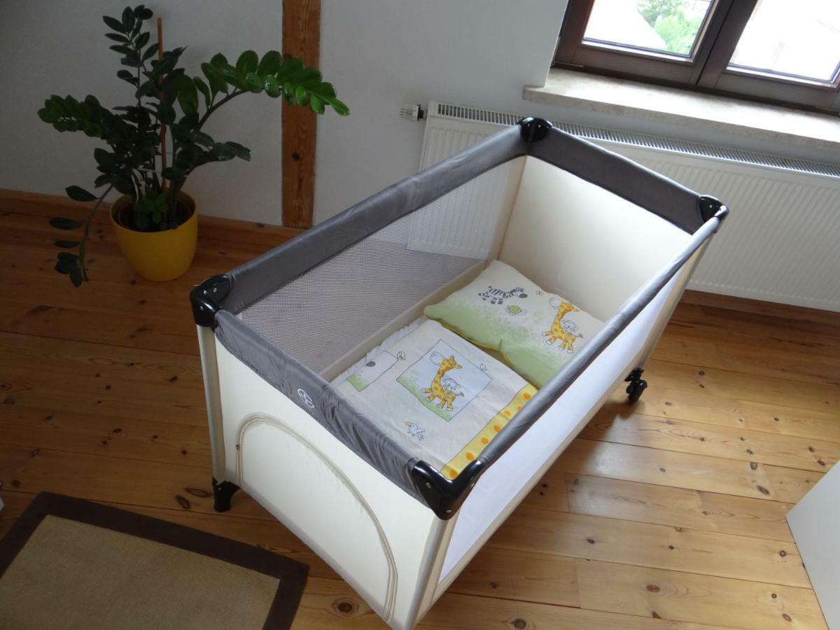 Attraktives 2-Zimmer-Apartment Mit Ausblick Jena Bagian luar foto